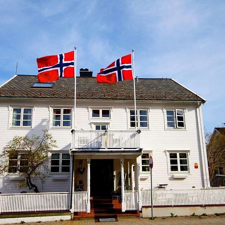 Opsahl Gjestegaard Bodø Eksteriør billede