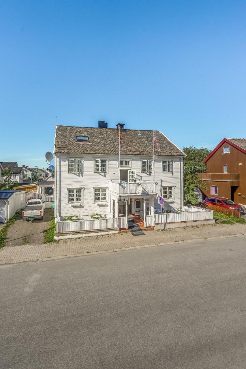 Opsahl Gjestegaard Bodø Eksteriør billede